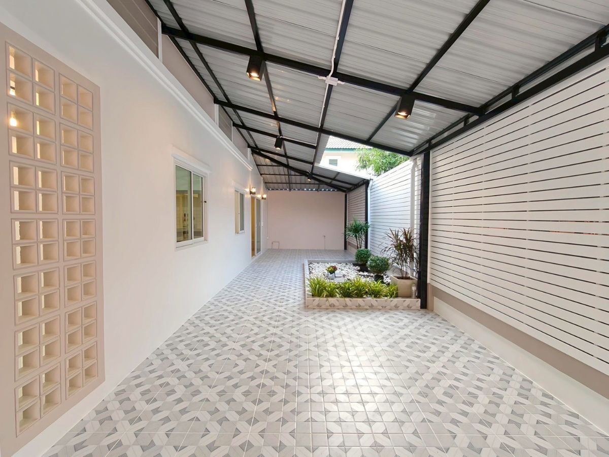 รูป บ้านแฝดหลังใหญ่ พฤกษา 30/1 ต่อเติมครบ ฟังก์ชันพร้อมอยู่ ใกล้รถไฟฟ้า MRT คลองบางไผ่ และ Central Westgate ราคาเพียง 2.79 ล้าน ฟรีโอน‼️ - รูปที่ 5/20