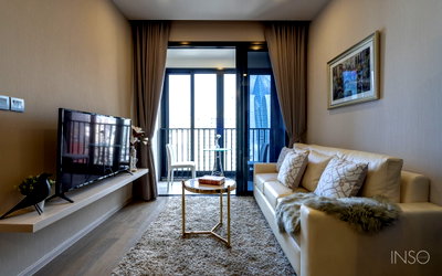 Condos for rent : 🔥50K🔥- 2 Bed 1 Bath with Bathtub 46.86 sq.m. High Fl. Good Location MRT Sukhumvit 20 m. and BTS Asok 230 m. at Ashton Asoke Condo / For Rent
