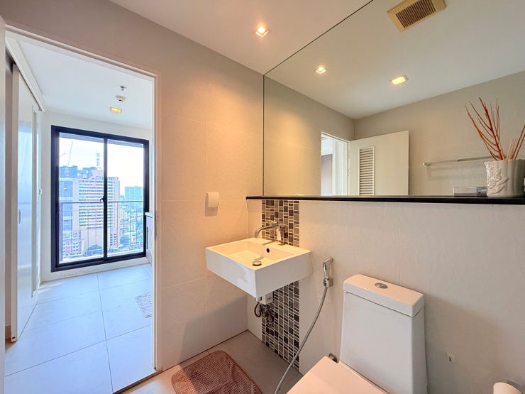 รูป ให้เช่า Urbano Absolute Sathorn Taksin สตูดิโอ 30 ตรม BTS กรุงธนบุรี ใกล้ IconSiam - รูปที่ 12/13
