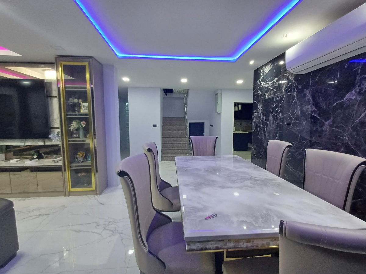 รูป HR3034ให้เช่าบ้านเดี่ยว รีโนเวทใหม่ หมู่บ้านฐานทอง เฉลิมพระเกียรติ ร.9 ซอย 54 เหมาะอยู่อาศัย    - รูปที่ 6/12