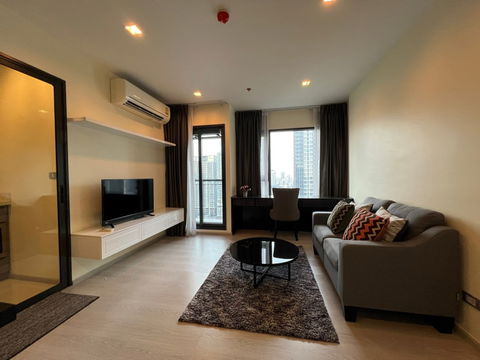 Rae Item💥  Rhythm sukhumvit36-38 1Bedroom plus 50 sqm For Rent ✅