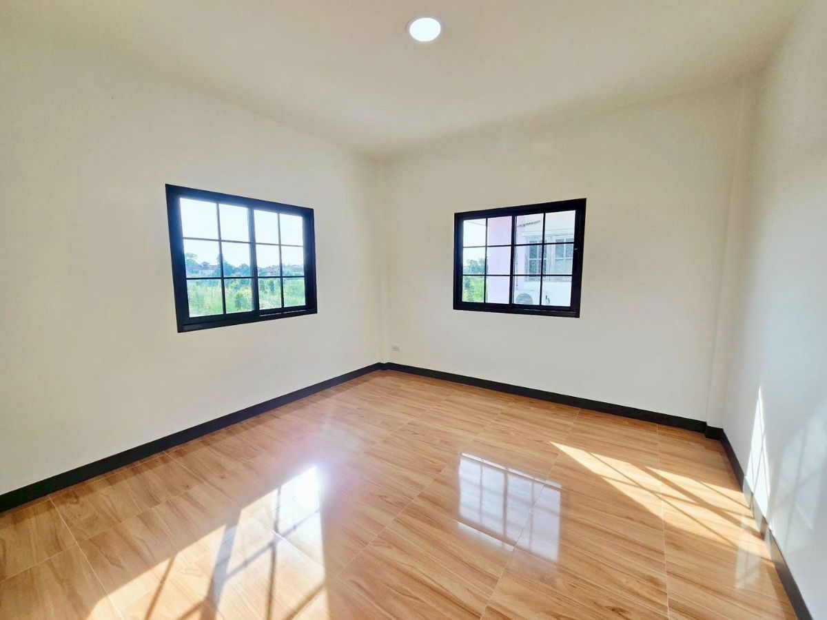 รูป บ้านเดี่ยวเนื้อที่ดิน 81 ตรว.ใกล้สนามกอฟล์ปัญญารามอินทรา ม.บุรีรมย์ คู้บอน 41 รีโนเวทใหม่ นัดหมายชมบ้าน 085-318-6868 คุณวา - รูปที่ 15/32