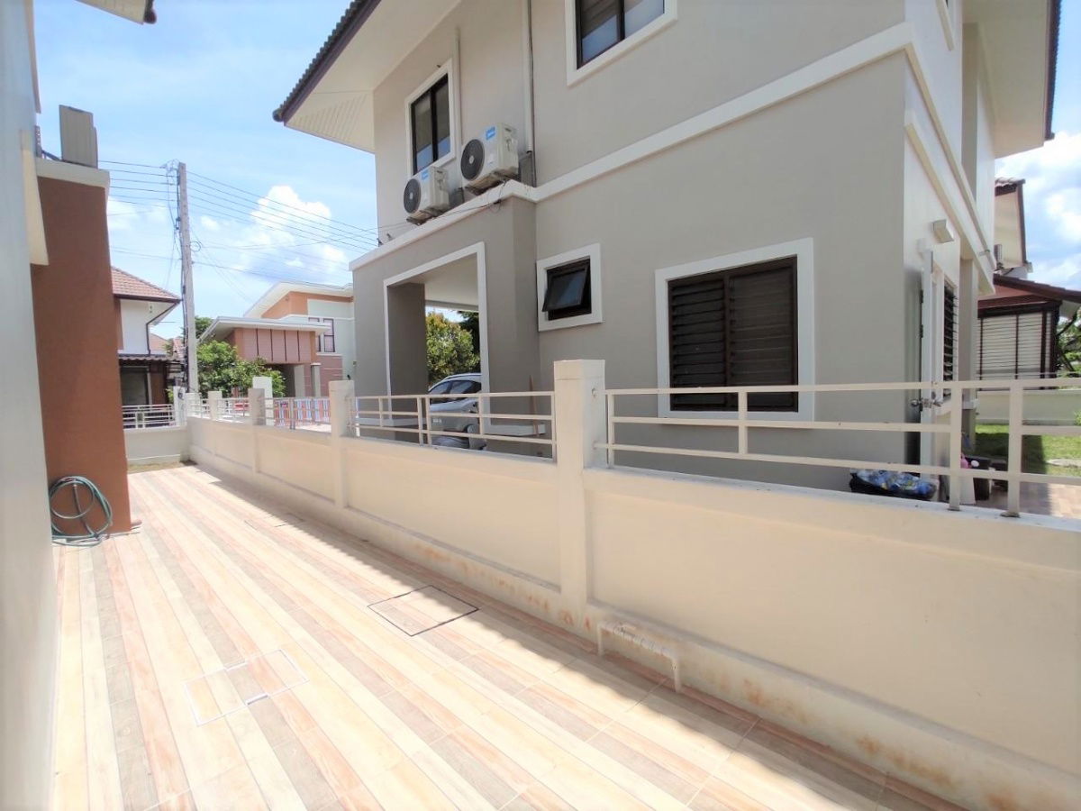picture A house two storeys for rent with 3 bedrooms,2 toilets and 1 kitchen. - 25/28