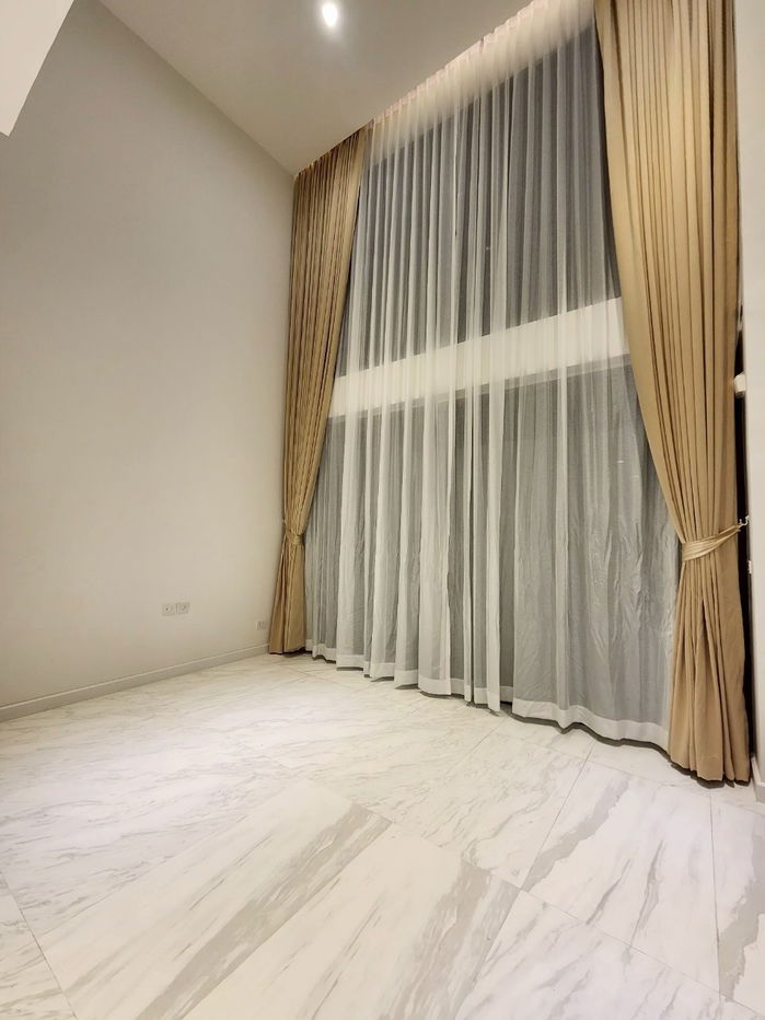picture 3.5 Storey Home office. 3Bed, 4Bath, 2Livings Jarunsanitwong Street - 2/11