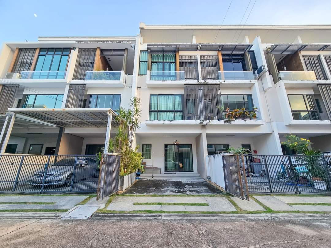 รูป ขายทาวน์โฮม 3 ชั้น เดอะ เทอเรส รามอินทรา 65 The Terrace Ramintra 65 เจ้าของขายเอง ถูกสุดในโครงการ ใกล้ Bts รามอินทรา กม. 6 โลตัส - รูปที่ 1/10