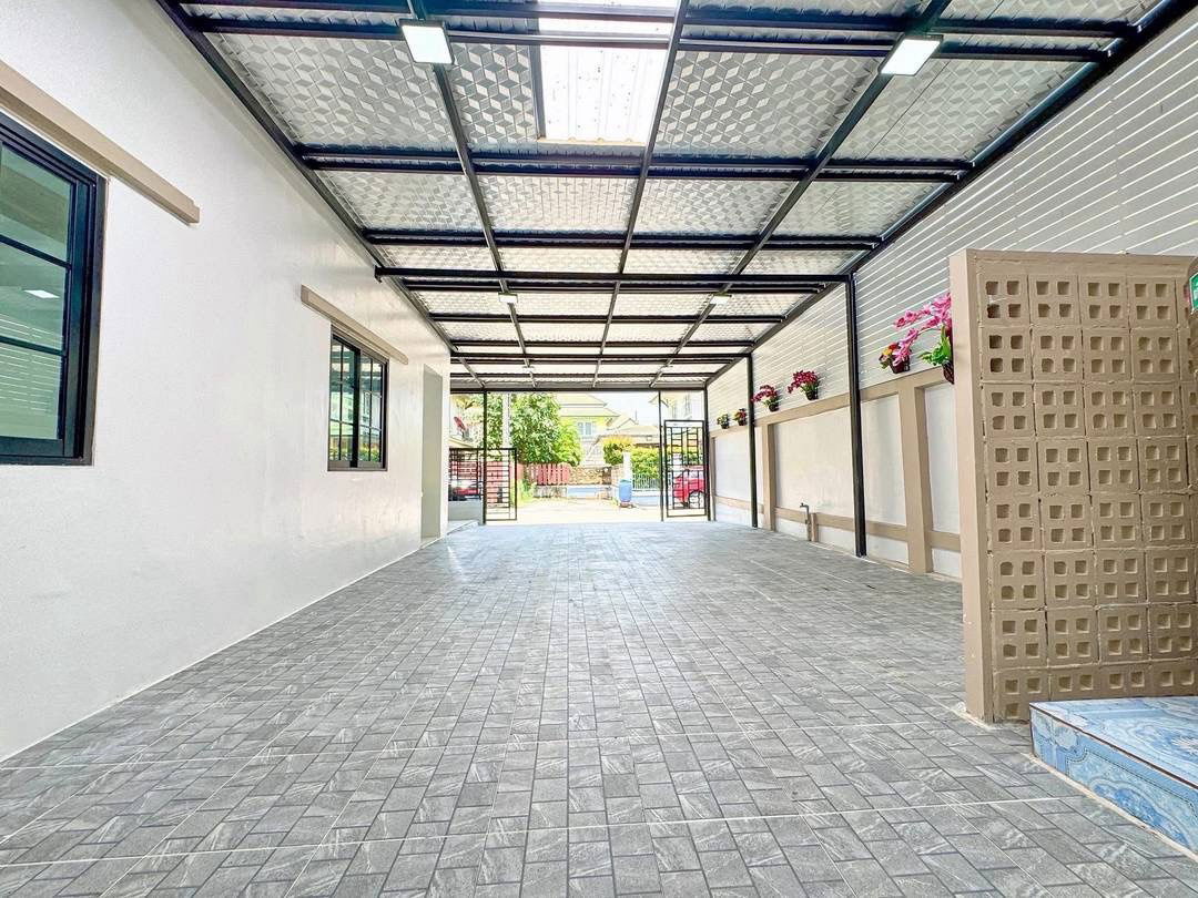 รูป  ขายบ้านแฝดตกแต่งใหม่สุดหรู พฤกษา 19 วัดลาดปลาดุก ลดแรง 200,000 บาท เหลือเพียง 2.99 ล้าน! - รูปที่ 19/20