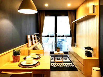 Condos for rent : 1 Bed 32 sq.m. Super High Fl. Good Location MRT Sukhumvit 20 m. and BTS Asok 230 m. at Ashton Asoke Condo / For Rent
