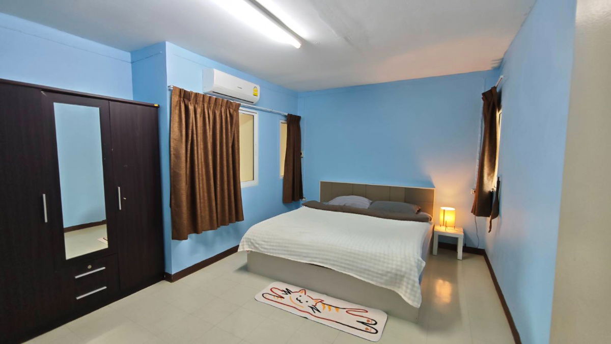 picture 2 Bedrooms apartment in the center of Phuket (Cat friendly) - 3/13