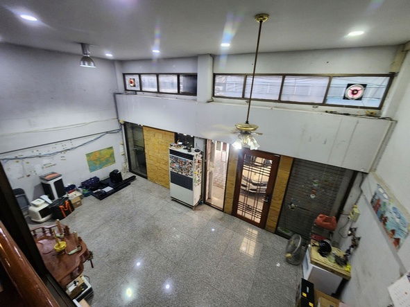 picture FOR RENT COMMERCIAL BUILDING PROPERTY 95000 BAHT per MONTH - 4/8