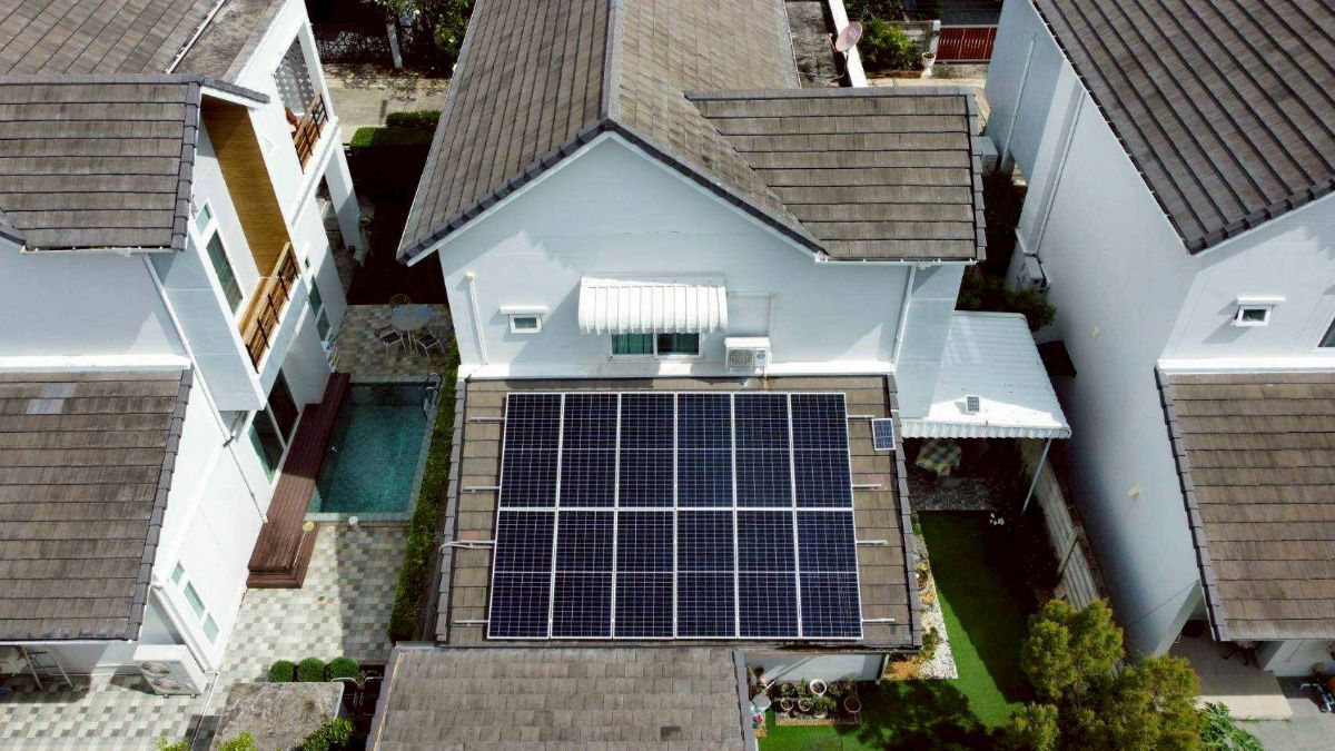 picture Single House in a good location with high potential - 4/14