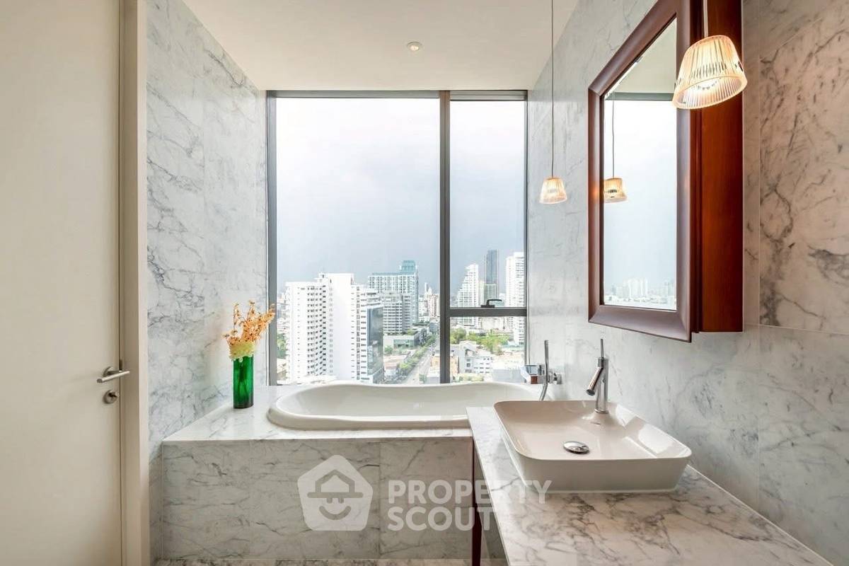 picture 2-BR Condo at Khun By Yoo near BTS Thong Lor (ID 2448981) - 5/11