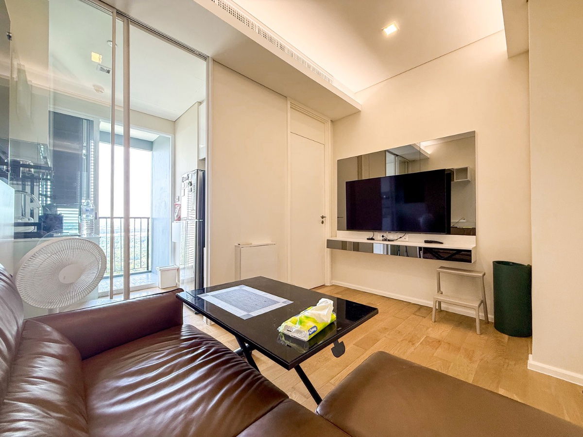 รูป ให้เช่า คอนโด The Saint Residences ชั้น 24 วิวสวนจตุจักร 30 ตรม. ติดถนนวิภาวดีรังสิต ติดรถไฟฟ้า - รูปที่ 2/11