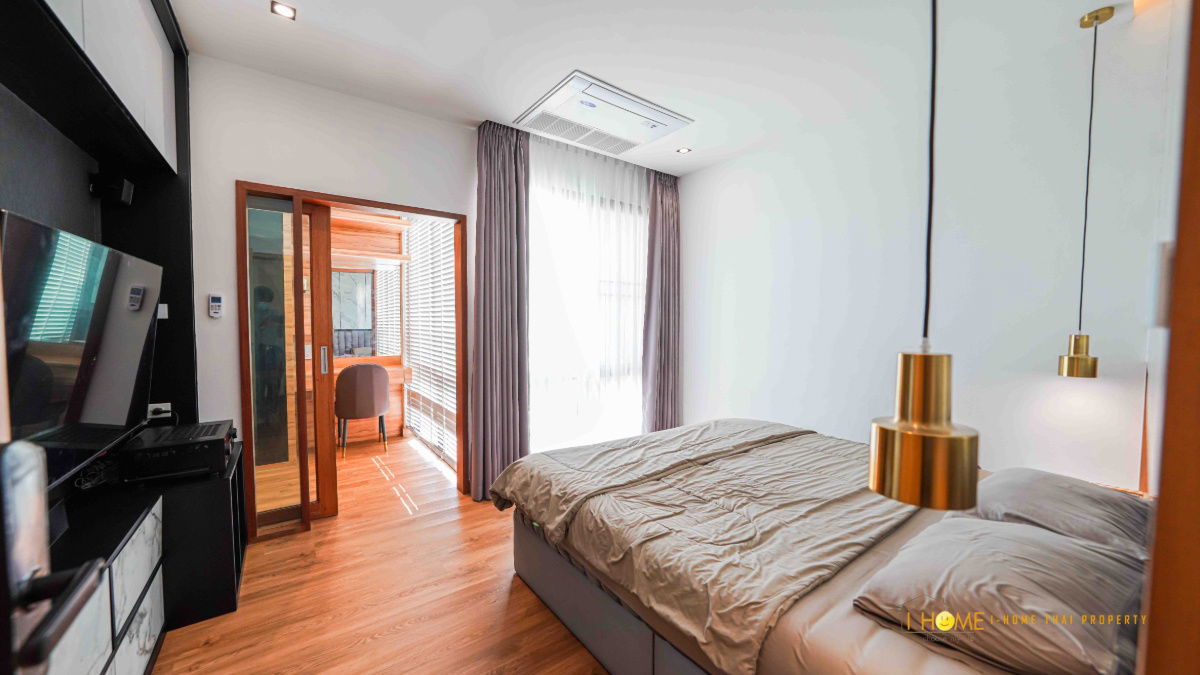 รูป ให้เช่าทาวน์โฮมสามชั้น 4 ห้องนอน 3 ห้องน้ำ  1  ห้องครัว  1  ห้องรับแขก  1  ที่จอดรถ - รูปที่ 24/40