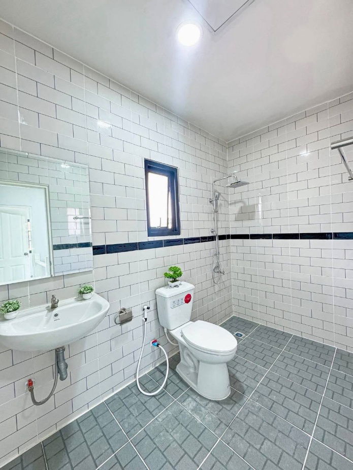 รูป  ขายบ้านแฝดตกแต่งใหม่สุดหรู พฤกษา 19 วัดลาดปลาดุก ลดแรง 200,000 บาท เหลือเพียง 2.99 ล้าน! - รูปที่ 17/20