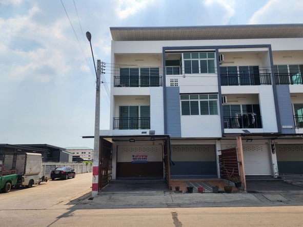 picture FOR RENT  COMMERCIAL BUILDING PROPERTY  13000 BAHT per MONTH - 2/8