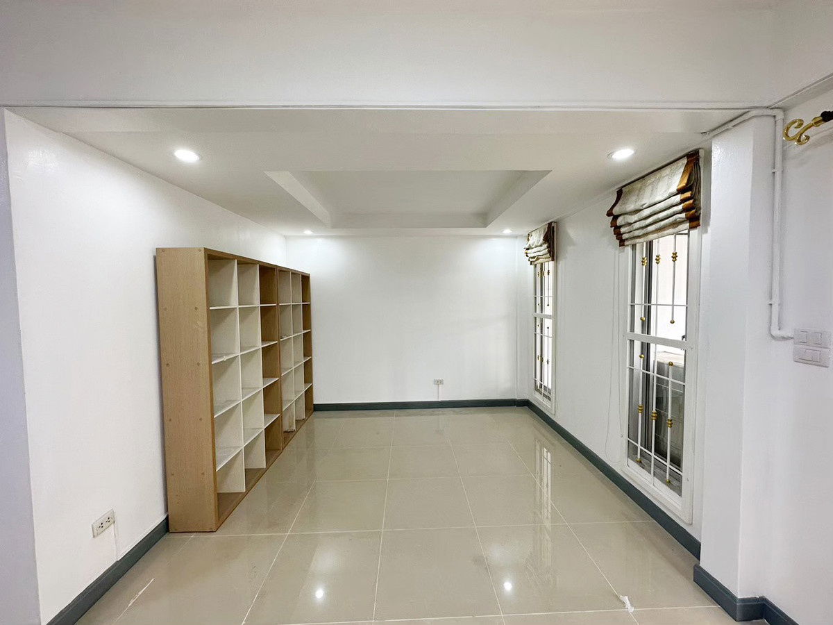 picture Townhome for rent: Muban Supalai Vill Ekkamai-Ram Inthra (SPSAD3645) - 4/15