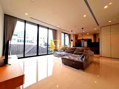 Apartment building for rent Sukhumvit Road : Superb 3 Bedroom Luxury Apartment For Rent in Phrom Phong - BR20741AP