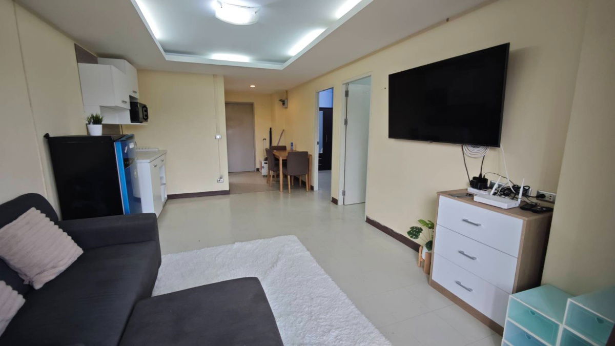 picture 2 Bedrooms apartment in the center of Phuket (Cat friendly) - 5/13