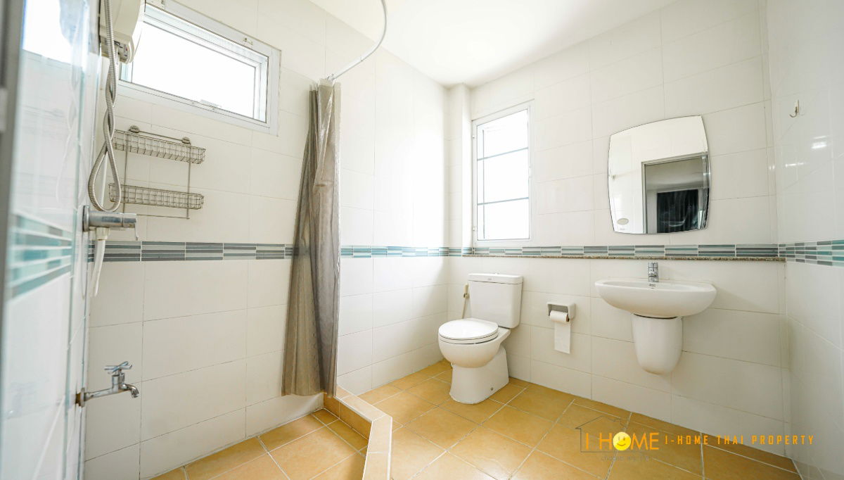 picture A house 2 storey for rent with 3 bedrooms,3 toilets and 1 kitchen. - 15/23