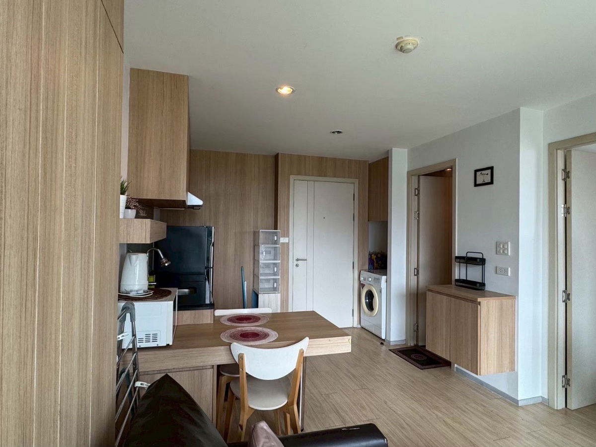 รูป *** ปล่อยเช่า  ไลฟ์ แอท รัชดา - ห้วยขวาง ***  👉🏻👉🏻 30 ตร.ม   1 ห้องนอน 1ชั้น 8 - รูปที่ 3/10