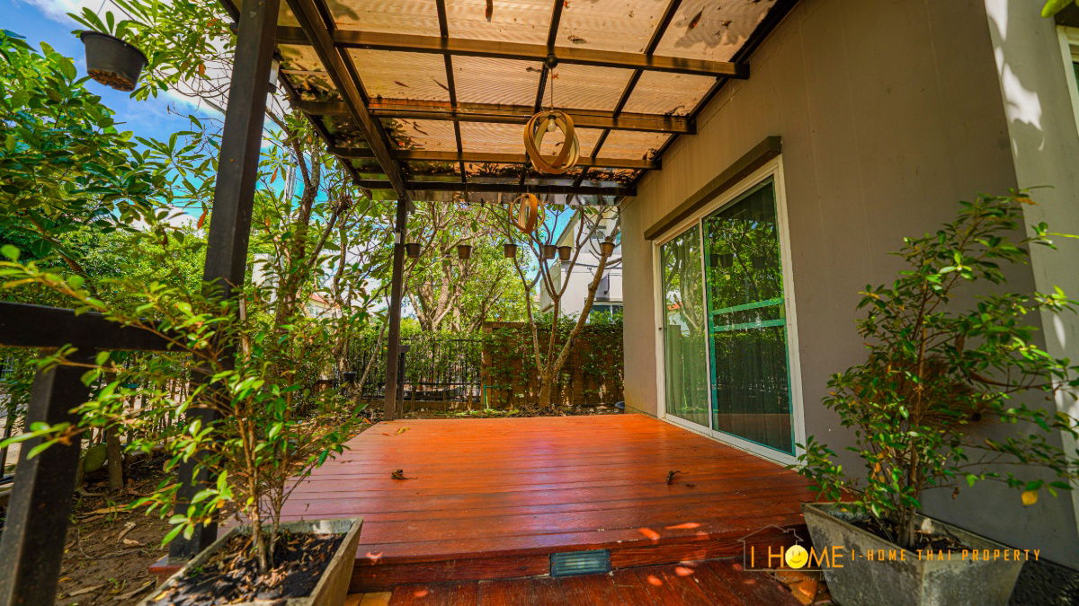 picture A house 2 storey for rent with 3 bedrooms,3 toilets and 1 kitchen. - 20/23