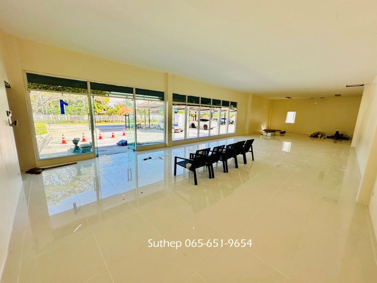 picture Office Space for Rent in the Heart of Rayong ,Prime Location Near Central Rayong and Big C, 200 m Taphma,Rayong - 10/22
