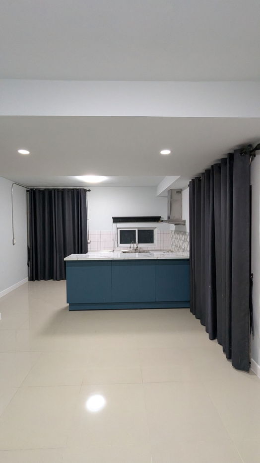 รูป ขายบ้านทาวน์โฮม 2 ชั้น 32 ตารางวา หลังริม มีพื้นที่ด้านข้างบ้าน - รูปที่ 31/32