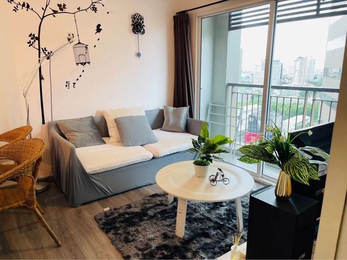 ให้เช่า SYM VIPHA ห้อง 1 ห้องนอน  แต่งสวยมาก ใกล้ BTS หมอชิต ใกล้แหล่งออฟฟิศมากมาย สนใจแอดไลย์ @Best_condo