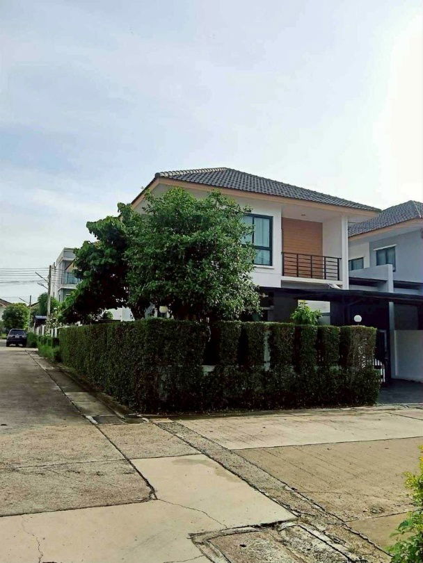 picture Single house for rent, 365 ESCAPE, good location, convenient transportation, near Nakhon Rayong Road 3 and Sukhumvit Road. - 10/10