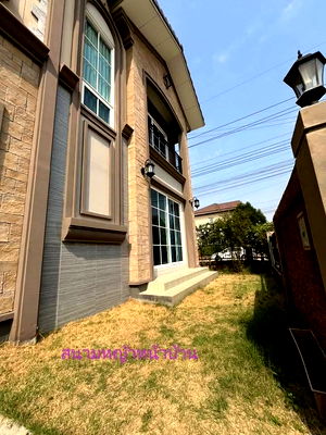 Twin houses for rent : for rent golden neo bangkae 3 b 3b near The mall bangkae