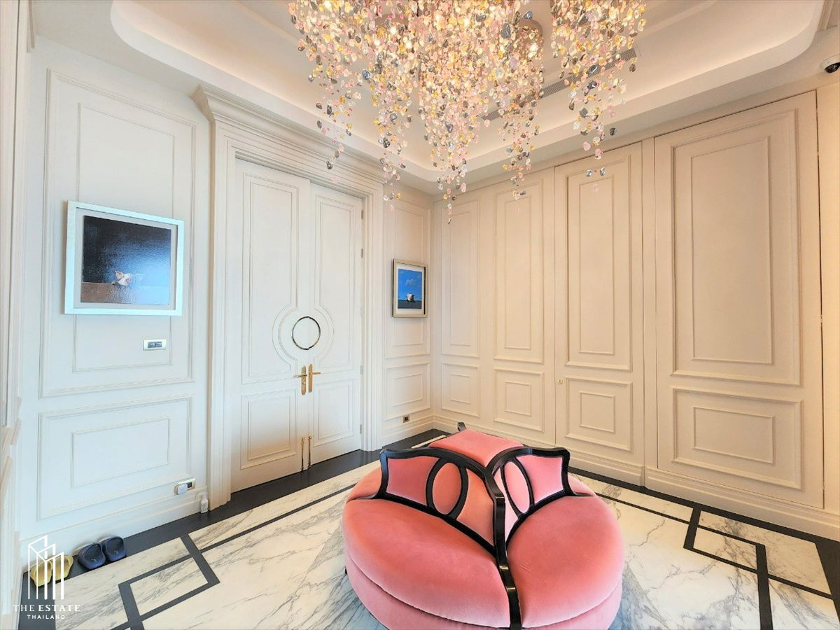 picture Condo for SALE Super RARE ITEM PENTHOUSE The Residences At Mandarin Oriental Bangkok High floor room, beautifully decorated, very livable. - 18/20