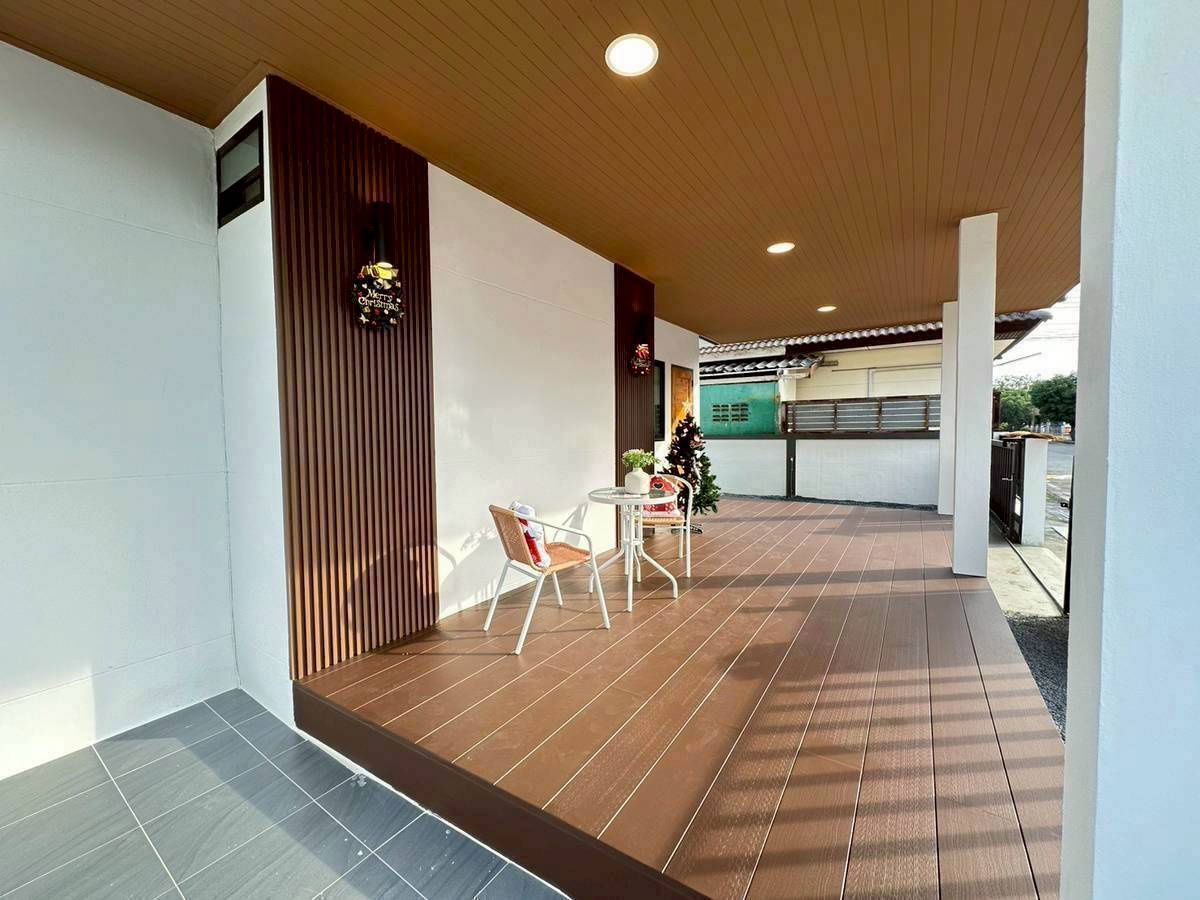 รูป บ้านเดี่ยวชั้นเดียว กว้างมาก ตกแต่งใหม่ทั้งหลัง หมู่บ้าน ซื่อตรง ถนนสุวินทวงศ์ 29 แขวงลำผักชี เขตหนองจอก พร้อมเฟอร์ฯ - รูปที่ 12/21