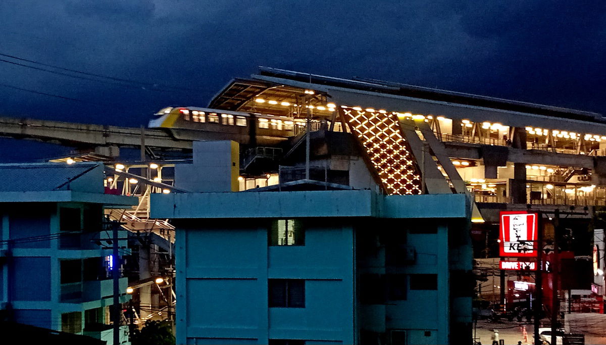 รูป ให้เช่าห้องพักหรูที่ลิพวิ่งเพลสคอนโด ปากซอยลาดพร้าว 140 ติดเซเว่น ใกล้สถานีรถไฟฟ้าบางกะปิ ถูกและดี - รูปที่ 14/36