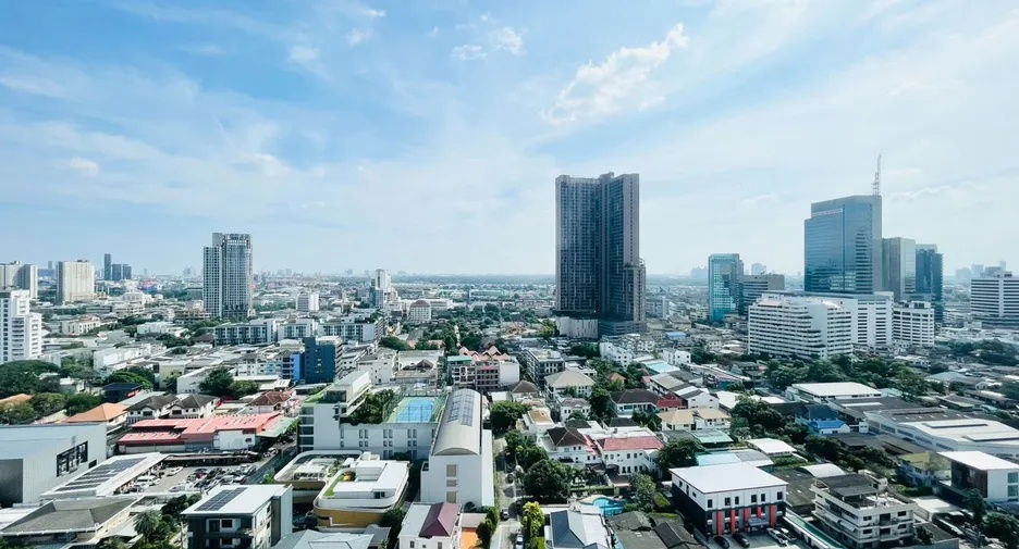 picture Ideo Q Sukhumvit 36 – Experience Luxury Living in the City Center with the Stylish Lifestyle You Deserve - 14/14