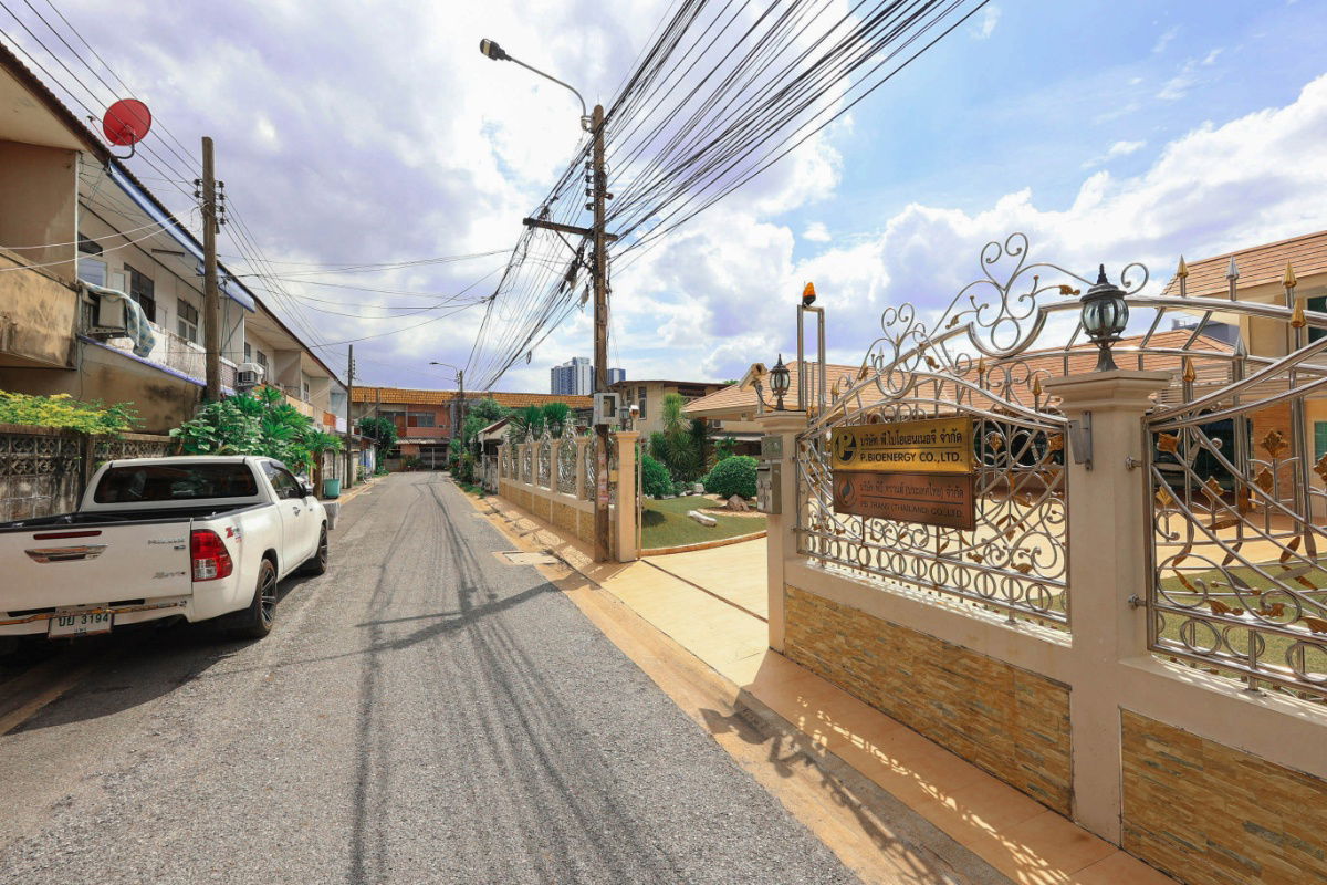 picture Land with Home Office for Sale – 2-Storey Detached House on 205 sq.w. - 16/16