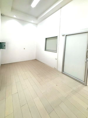 Office for rent Kasetsart University Si Racha Campus : Office space for Rent at iPLACE Business Park, Laem Chabang Located in a prime area near major industrial zones, Laem Chabang Deep Sea Port