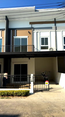 ทาวน์โฮมให้เช่า : 🏡ขายและปล่อยเช่าทาวน์โฮม 2 ชั้น ไลโอ อีลิท วัชรพล – สายไหม | ซอยสายไหม 85  3 ห้องนอน 2 ห้องน้ำ ทำเลดี