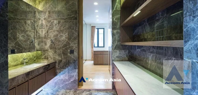 รูป 🔼🔽 AccomA 📩 Private Swimming Pool 4 BR House in Phra Khanong Nuea (AA45087) - รูปที่ 13/17