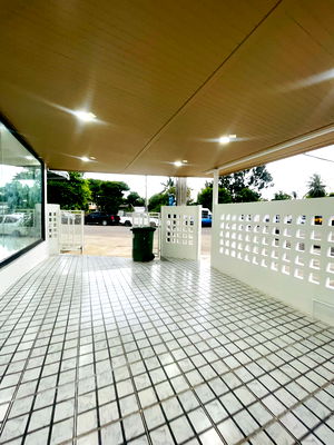 ขายทาวน์โฮม : ขายทาวน์เฮ้าส์ 2 ชั้น หมู่บ้านพฤกษา 45 ถนนวัดลาดปลาดุก หลังมุม ถนนเมน ค้าขายได้ รถประจำทางผ่านหน้าหมู่บ้าน ราคาพิเศษเพียง 2.99 ล้านบาท ฟรีโอน