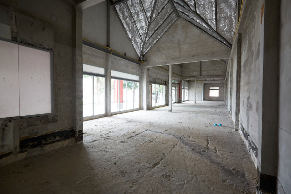 picture Retails space for Rent at iPLACE Business Park, Laem Chabang Located in a prime area near major industrial zones, Laem Chabang Deep Sea Port - 5/35