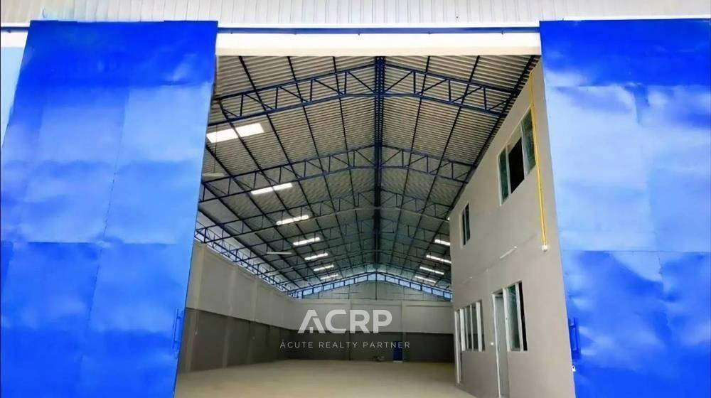 picture Newly built warehouse for rent in Soi Rungroj, Phraeksa, Bang Phli, ready to use, near Bang Pu Industrial Estate. - 2/8