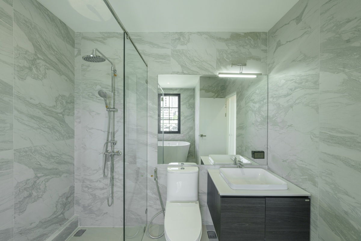 รูป S909 [ขาย] Modern French Classic Townhome 💰 ราคาเพียง 13.59 ล้านบาท 📍BTS พระโขนง และ BTS เอกมัย - รูปที่ 27/27