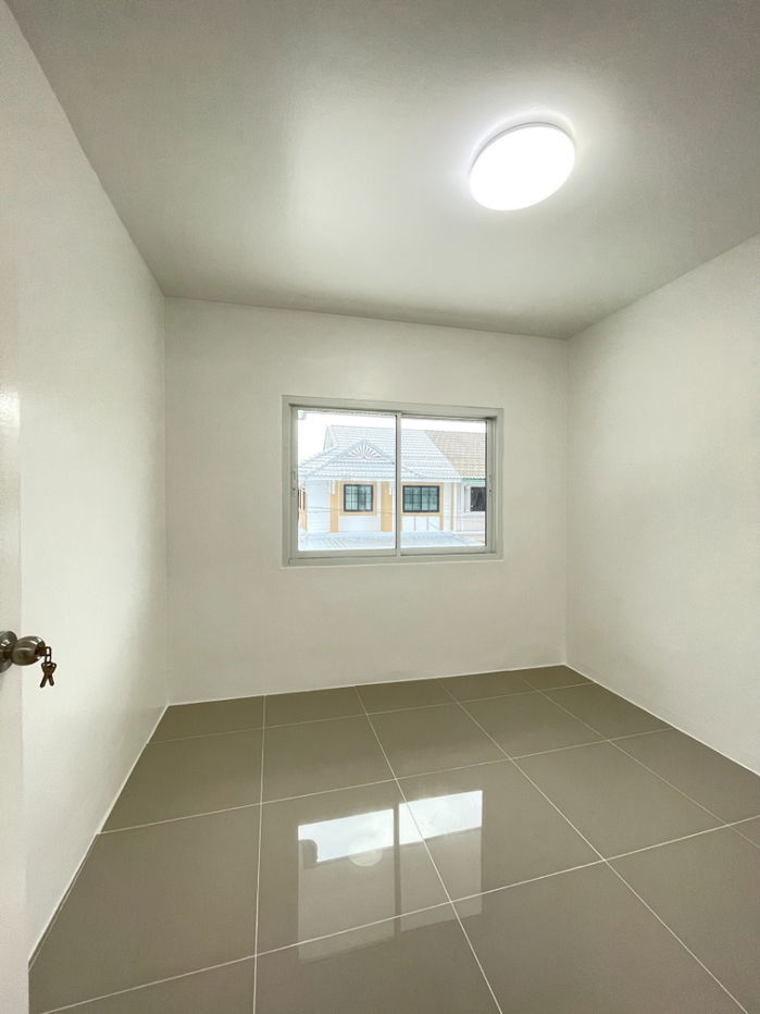 รูป ขายทาวน์เฮ้าส์ 2 ชั้น หลังริม มีระเบียงด้านข้าง พฤกษา18/1 ซอยแก้วอินทร์ บางใหญ่ ตกแต่งใหม่พร้อมอยู่ รับลม ชมบรรยากาศ ราคาเพียง 2,890,000 บาท ฟรีโอน - รูปที่ 19/23