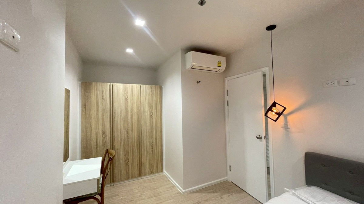 picture For Rent: Escent Festival, a condo that comes with all the conveniences of travel, next to Central Festival. - 9/15