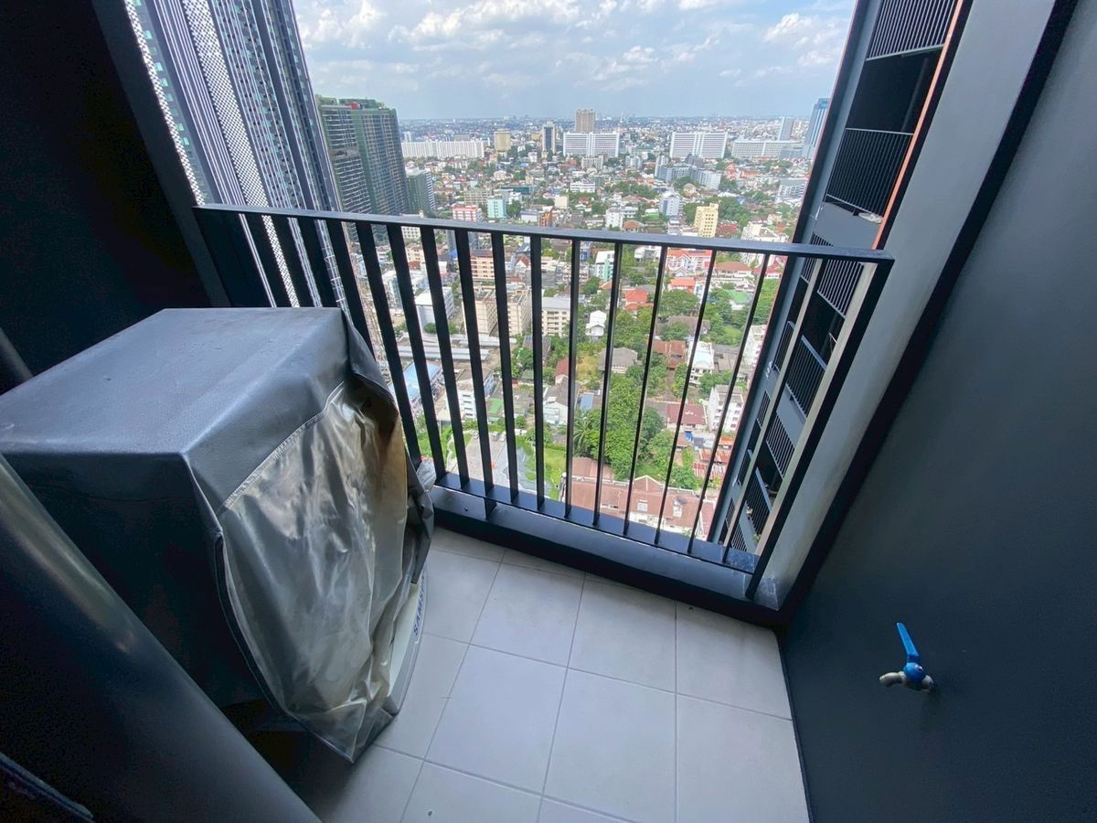 picture Condo for rent near BTS Ha Yaek Latprao station and Central Latprao, 1 Bedroom on 32nd floor, rent 14,000 THB, contact now! - 9/13
