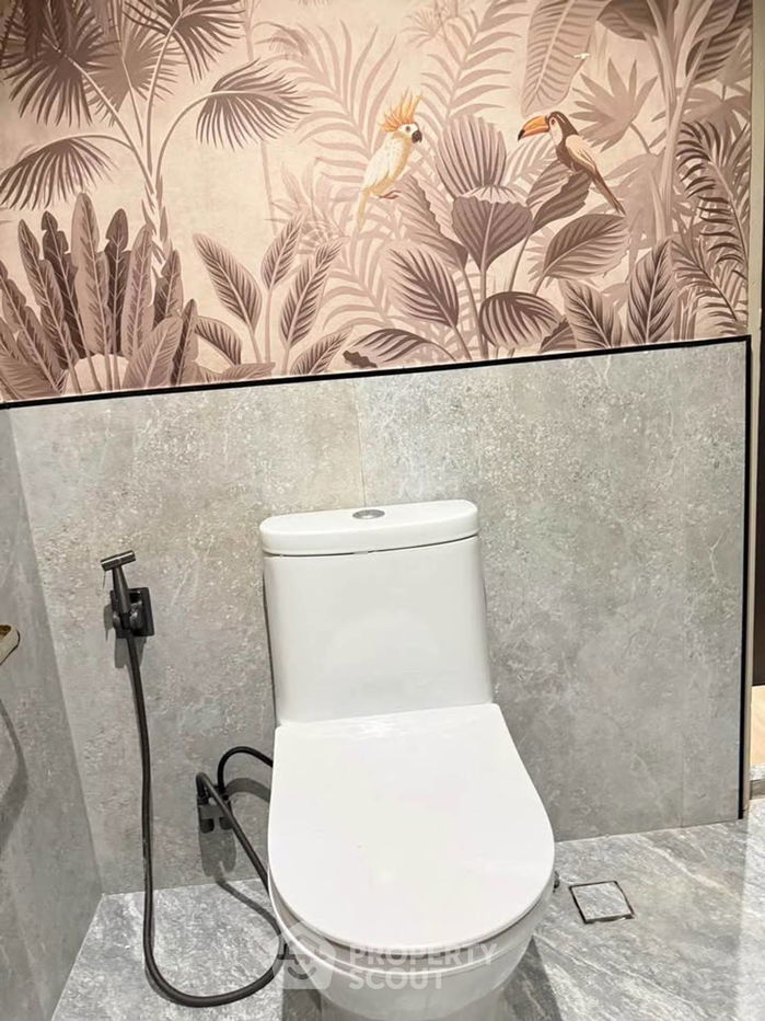 รูป คอนโด 2-ห้องนอน ที่ วิทยุ คอมเพล็กซ์ คอนโดมิเนียม ใกล้ BTS เพลินจิต (ID 2450742) - รูปที่ 12/15