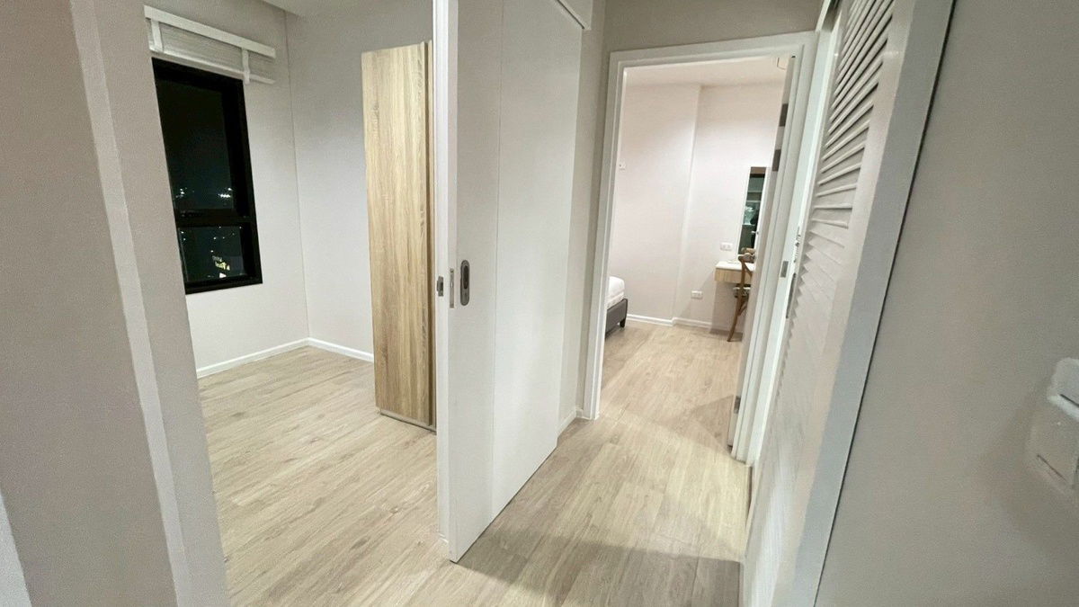 picture For Rent: Escent Festival, a condo that comes with all the conveniences of travel, next to Central Festival. - 10/15