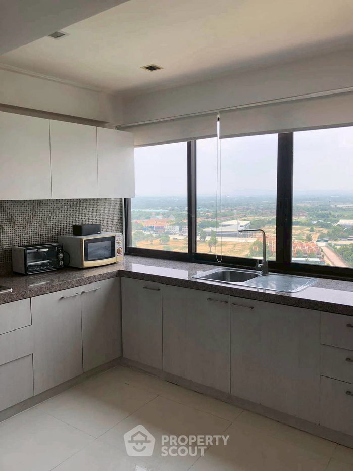 picture 3-BR Condo at Sunshine Beach Condotel close to Pattaya (ID 2450182) - 18/19