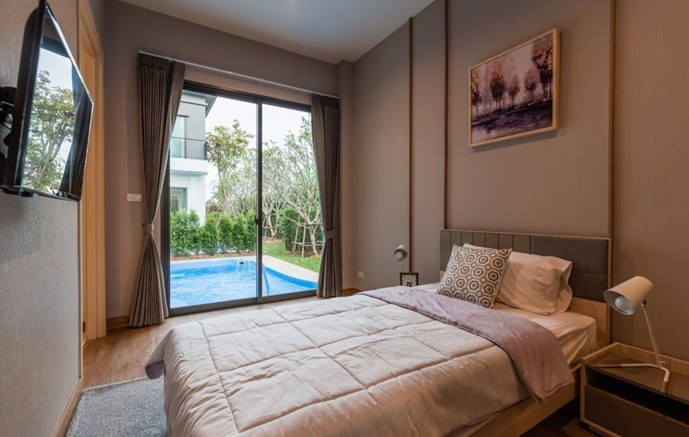 picture Private Luxury Pool Villa A timeless modern pool villa Provide privacy - 6/12