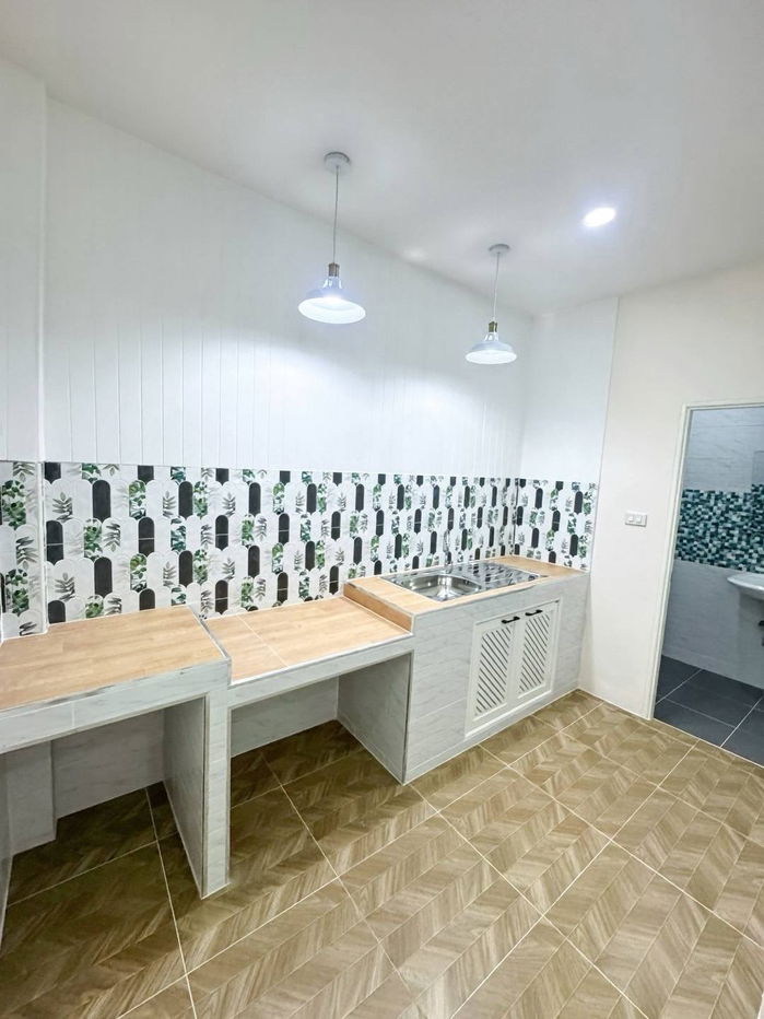 รูป ขายทาวน์เฮ้าส์ชั้นเดียว หมู่บ้านพิมลราช1 ถนนบ้านกล้วย-ไทรน้อย บางบัวทอง ตกแต่งใหม่พร้อมอยู่ 3 ห้องนอน 2 ห้องน้ำ ราคาเพียง 1,290,000 บาท ฟรีโอน - รูปที่ 17/18